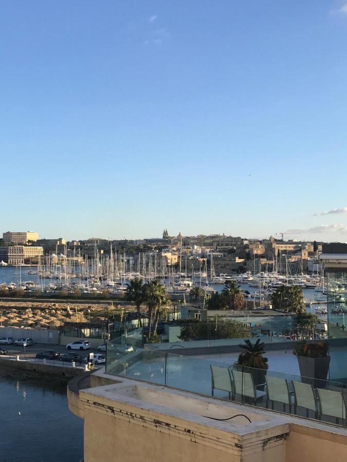 شقة Gzira  في Point - Sir William Reid المظهر الخارجي الصورة